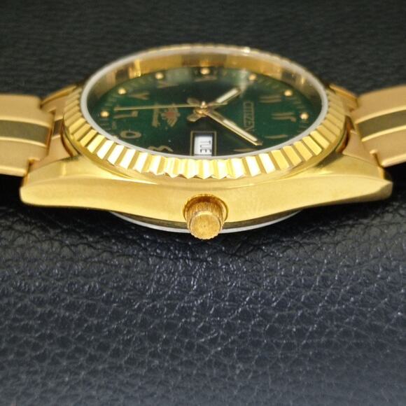Vintage 1983 Citizen Automatic Mens Gold Watch W/daydate & Green accents - Picture 5 of 10